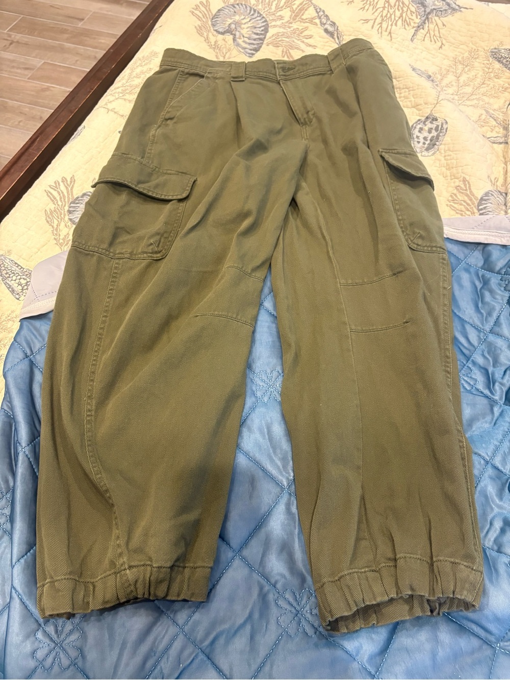 Old Navy Olive Barrel Leg Cargo Joggers